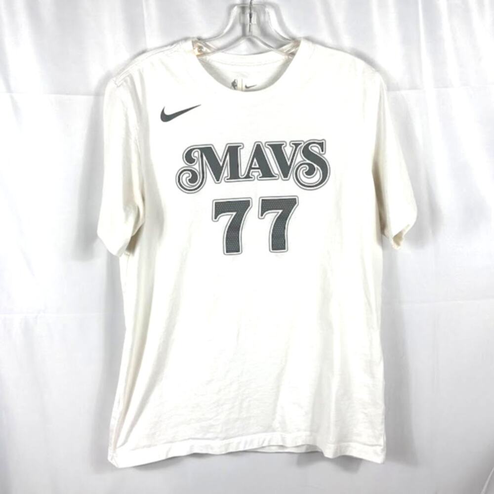 Dallas Mavericks M Nike Tee Luka Doncic Mavs NBA Shirsey